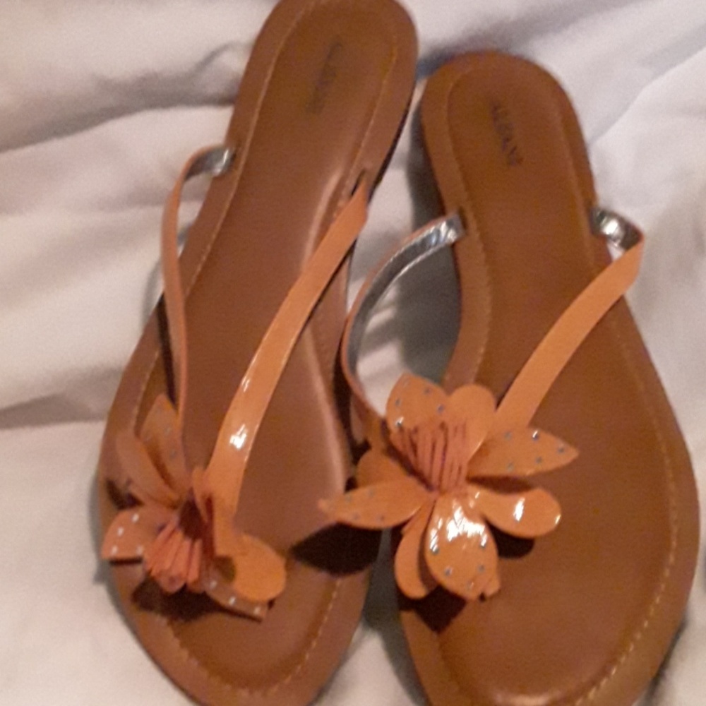 Women sandals